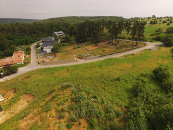 Prodej pozemku 1666 m², Vysoký Újezd