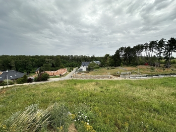 Prodej pozemku 1666 m², Vysoký Újezd