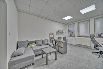 Pronájem kancelářských prostor 17 m², Chlumec nad Cidlinou