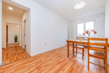 Prodej bytu 3+1 v osobním vlastnictví 76 m², Praha 4 - Záběhlice