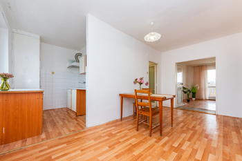 Prodej bytu 3+1 v osobním vlastnictví 76 m², Praha 4 - Záběhlice