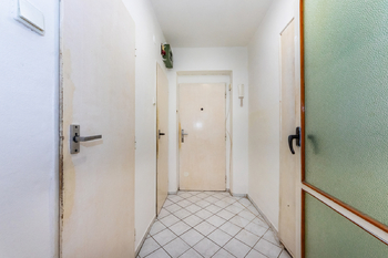 Prodej bytu 3+1 v osobním vlastnictví 76 m², Praha 4 - Záběhlice