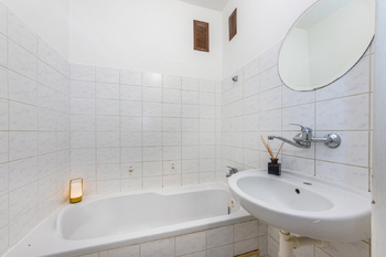 Prodej bytu 3+1 v osobním vlastnictví 76 m², Praha 4 - Záběhlice