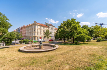 Prodej bytu 2+kk v osobním vlastnictví 37 m², Praha 5 - Smíchov