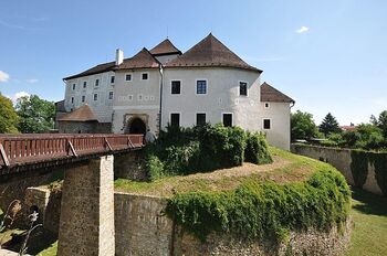 Prodej pozemku 3912 m², Nové Hrady