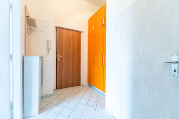 Pronájem bytu 1+kk v osobním vlastnictví 35 m², Praha 6 - Břevnov