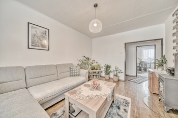 Prodej bytu 3+1 v osobním vlastnictví 64 m², Mukařov