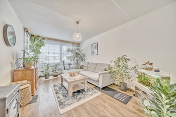 Prodej bytu 3+1 v osobním vlastnictví 64 m², Mukařov