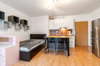 Prodej bytu 1+kk v osobním vlastnictví 32 m², Hostivice