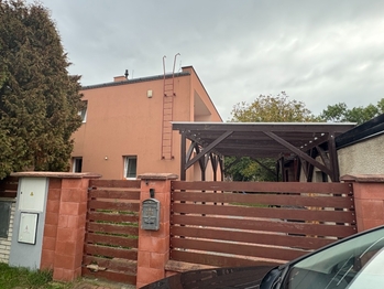 Prodej domu 390 m², Velké Přílepy