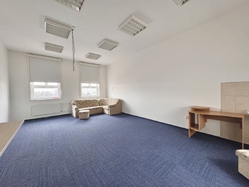 Prodej kancelářských prostor 2126 m², Kyjov