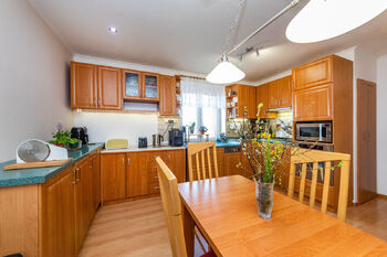 Prodej domu 309 m², Kněževes