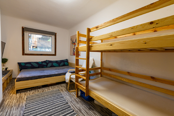 Prodej pozemku 2025 m², Vonoklasy