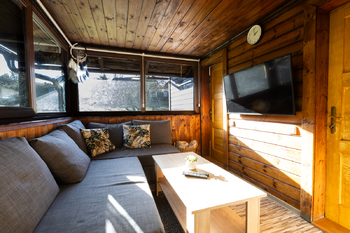 Prodej pozemku 2025 m², Vonoklasy