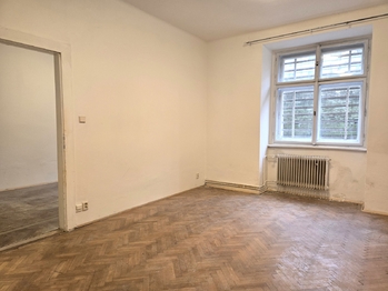 Pronájem kancelářských prostor 43 m², Praha 3 - Vinohrady