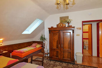 Prostory ve větším domě - Prodej domu 536 m², Sedlec-Prčice