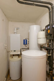 Prostory ve větším domě - Prodej domu 536 m², Sedlec-Prčice