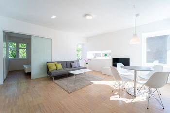 Obývací pokoj s kuchyňským koutem - Pronájem bytu 2+kk v osobním vlastnictví 41 m², Poděbrady