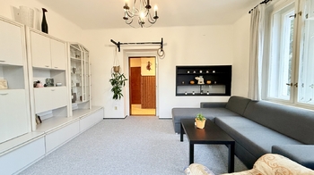 obývací pokoj - Pronájem bytu 2+1 v osobním vlastnictví 65 m², Praha 5 - Hlubočepy