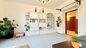 obývací pokoj - Pronájem bytu 2+1 v osobním vlastnictví 65 m², Praha 5 - Hlubočepy