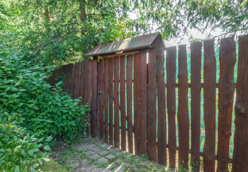 Prodej pozemku 738 m², Lom