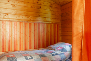 Prodej pozemku 738 m², Lom