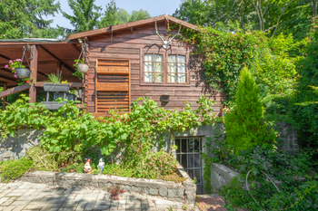 Prodej pozemku 738 m², Lom