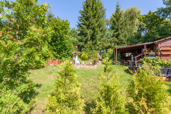 Prodej pozemku 738 m², Lom