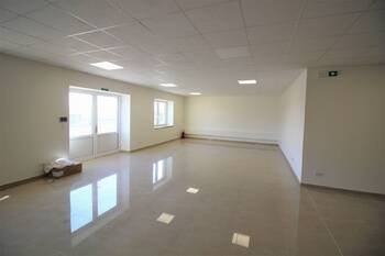 Pronájem obchodních prostor 190 m², Rostoklaty