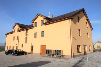 Pronájem obchodních prostor 190 m², Rostoklaty