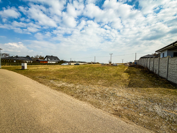 Prodej pozemku 1519 m², Modřovice