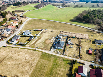 Prodej pozemku 1519 m², Modřovice