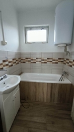 Prodej bytu 3+1 v osobním vlastnictví 64 m², Petrohrad