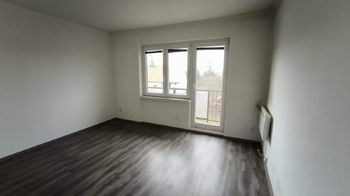 Prodej bytu 3+1 v osobním vlastnictví 64 m², Petrohrad