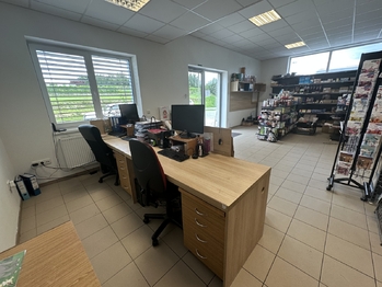Pronájem skladovacích prostor 415 m², Rašovice