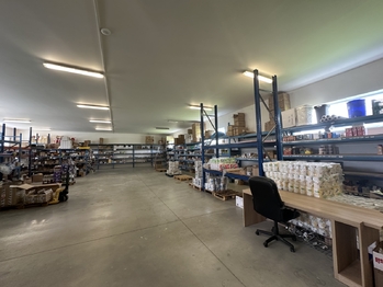 Pronájem skladovacích prostor 415 m², Rašovice