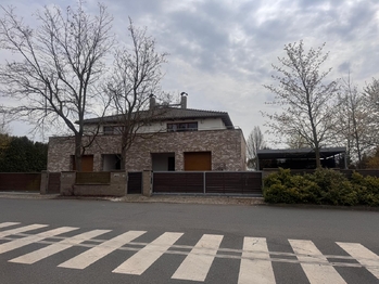 Prodej domu 184 m², Jesenice