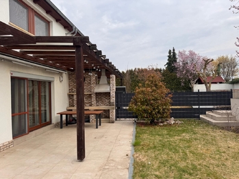 Prodej domu 184 m², Jesenice