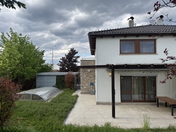 Prodej domu 184 m², Jesenice