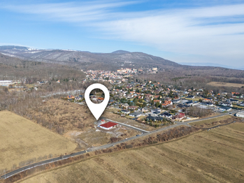 Prodej pozemku 938 m², Lom