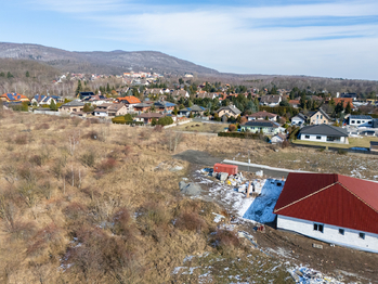 Prodej pozemku 938 m², Lom