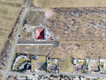 Prodej pozemku 938 m², Lom