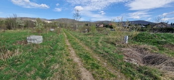 Prodej pozemku 830 m², Lom