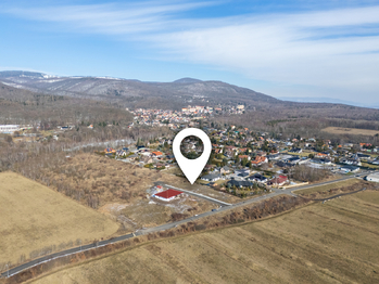 Prodej pozemku 830 m², Lom