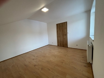 Pronájem bytu - pokoje v osobním vlastnictví 16 m², Uherský Brod