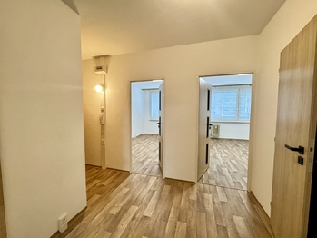 Pronájem bytu 3+1 v osobním vlastnictví 75 m², Praha 9 - Letňany