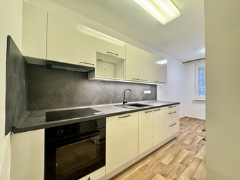 Pronájem bytu 3+1 v osobním vlastnictví 75 m², Praha 9 - Letňany