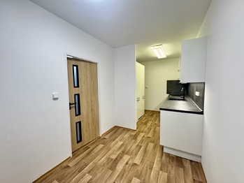 Pronájem bytu 3+1 v osobním vlastnictví 75 m², Praha 9 - Letňany