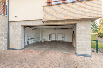 Pronájem domu 124 m², Praha 5 - Zbraslav