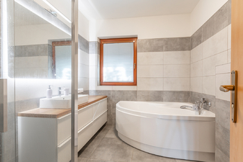 Pronájem domu 124 m², Praha 5 - Zbraslav